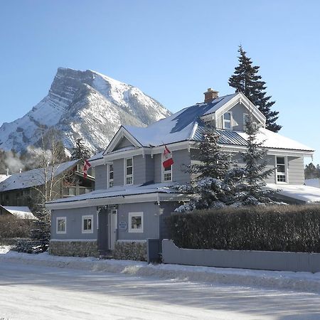 Three Peaks Banff Villa Ngoại thất bức ảnh
