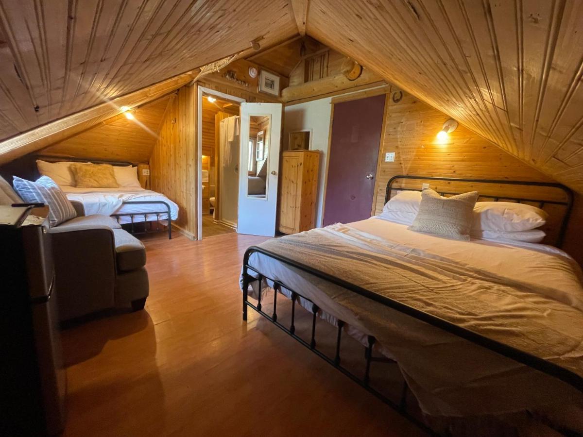 Three Peaks Banff Villa Ngoại thất bức ảnh