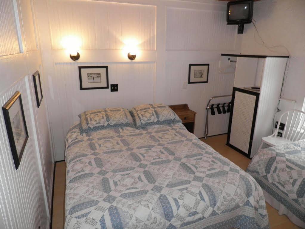 Three Peaks Banff Villa Ngoại thất bức ảnh
