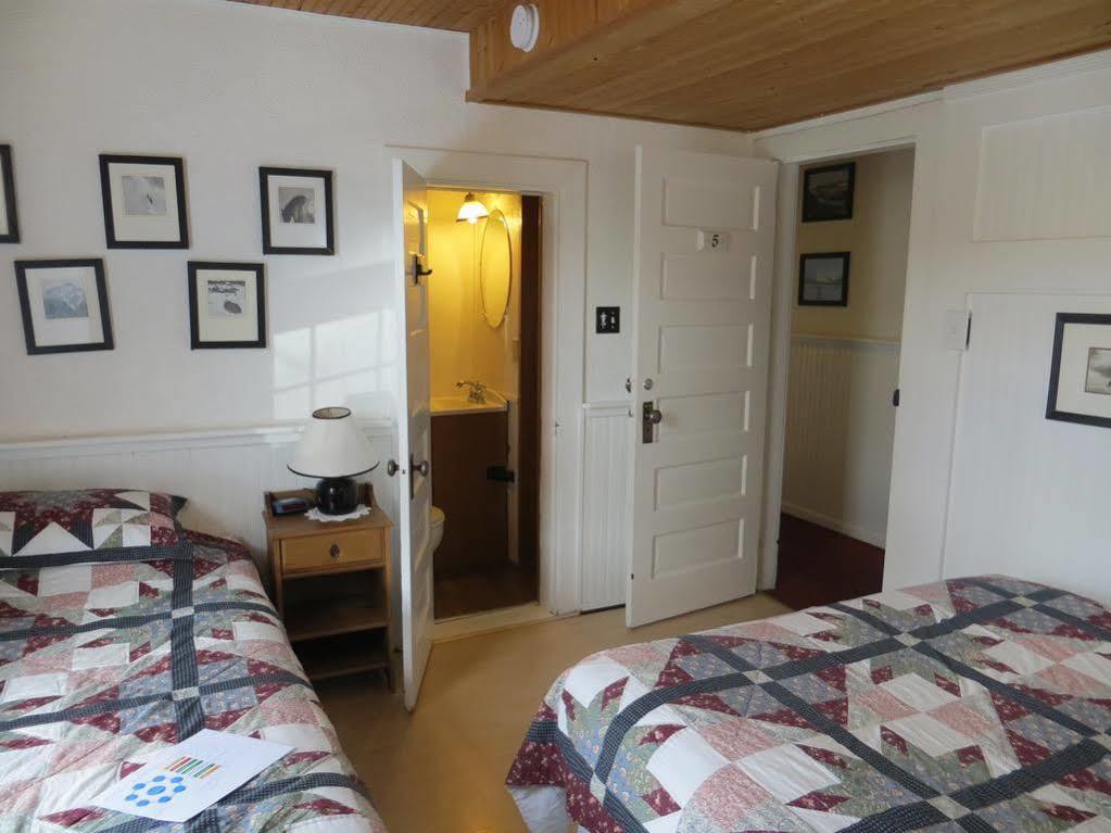Three Peaks Banff Villa Ngoại thất bức ảnh