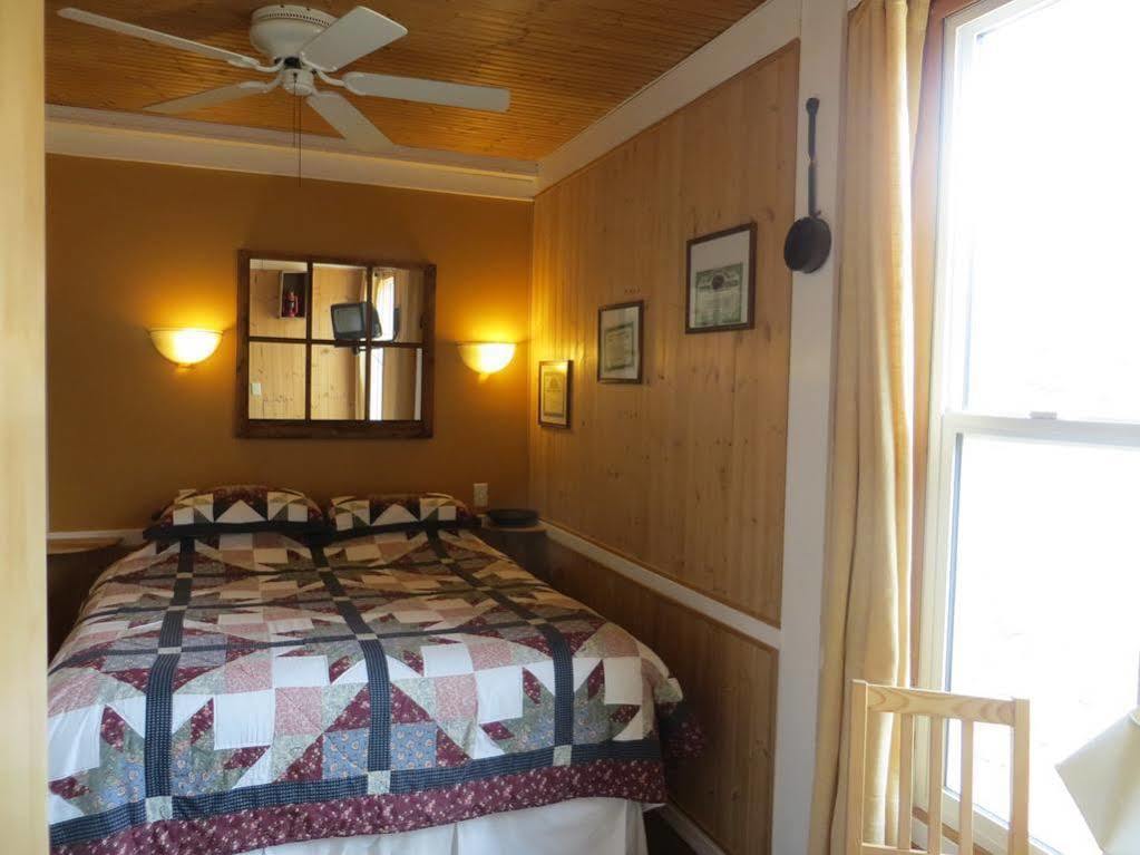 Three Peaks Banff Villa Ngoại thất bức ảnh